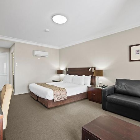 Carlyle Suites & Apartments Wagga Wagga Exteriör bild
