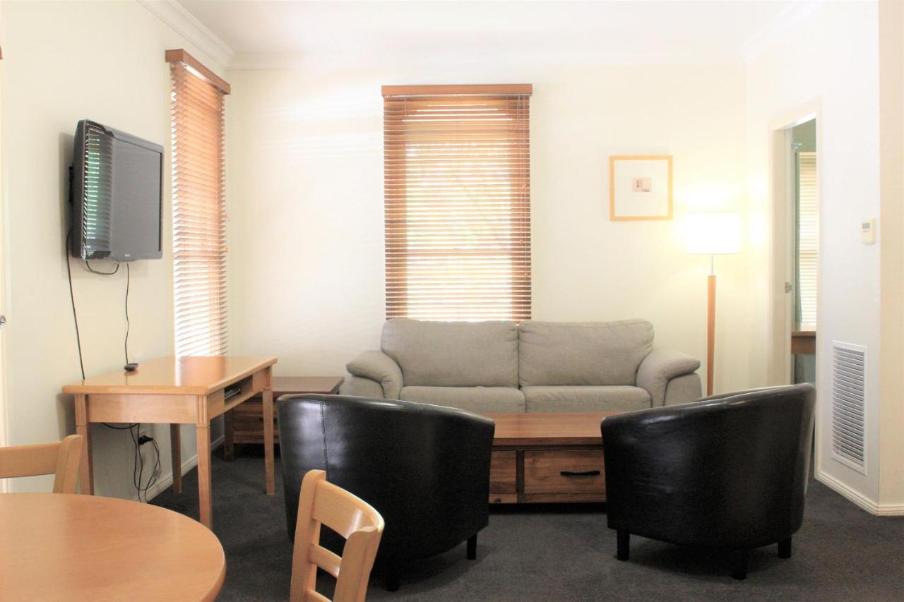 Carlyle Suites & Apartments Wagga Wagga Exteriör bild