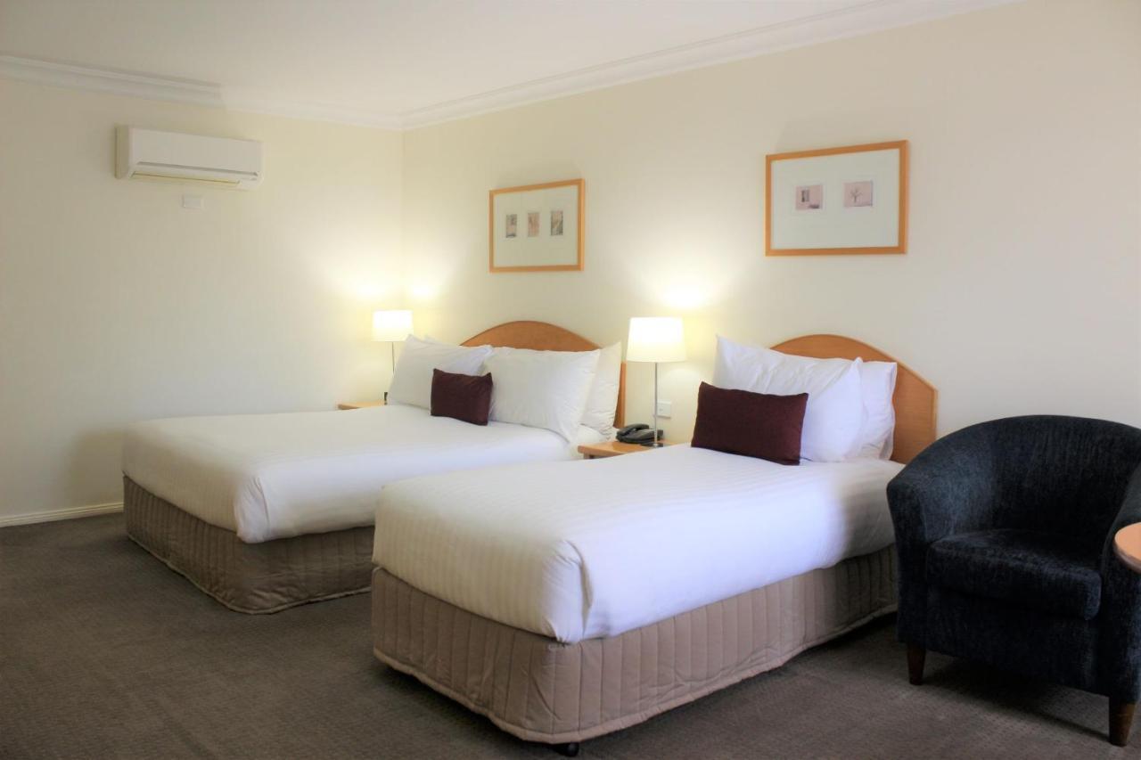 Carlyle Suites & Apartments Wagga Wagga Exteriör bild