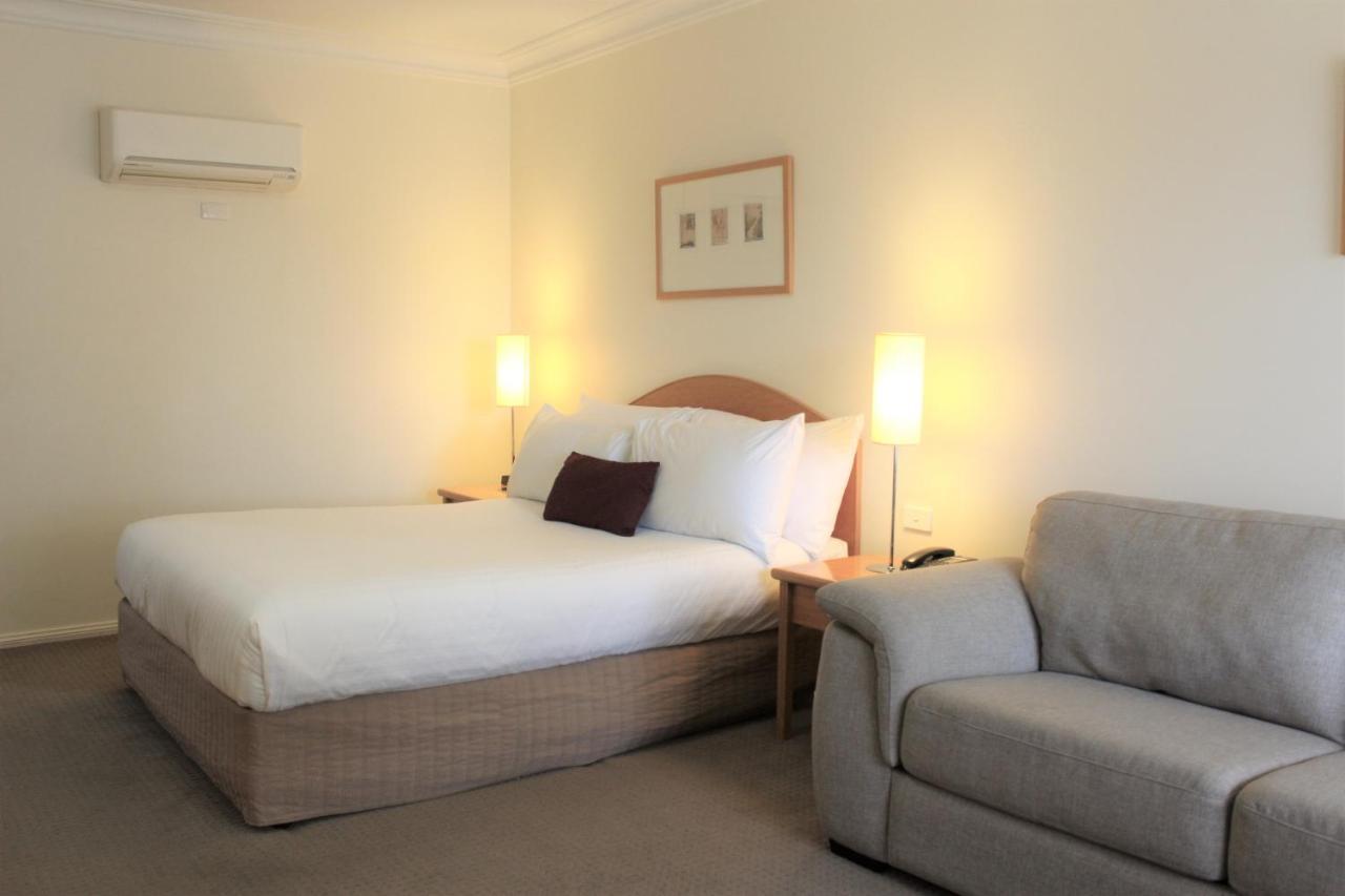 Carlyle Suites & Apartments Wagga Wagga Exteriör bild