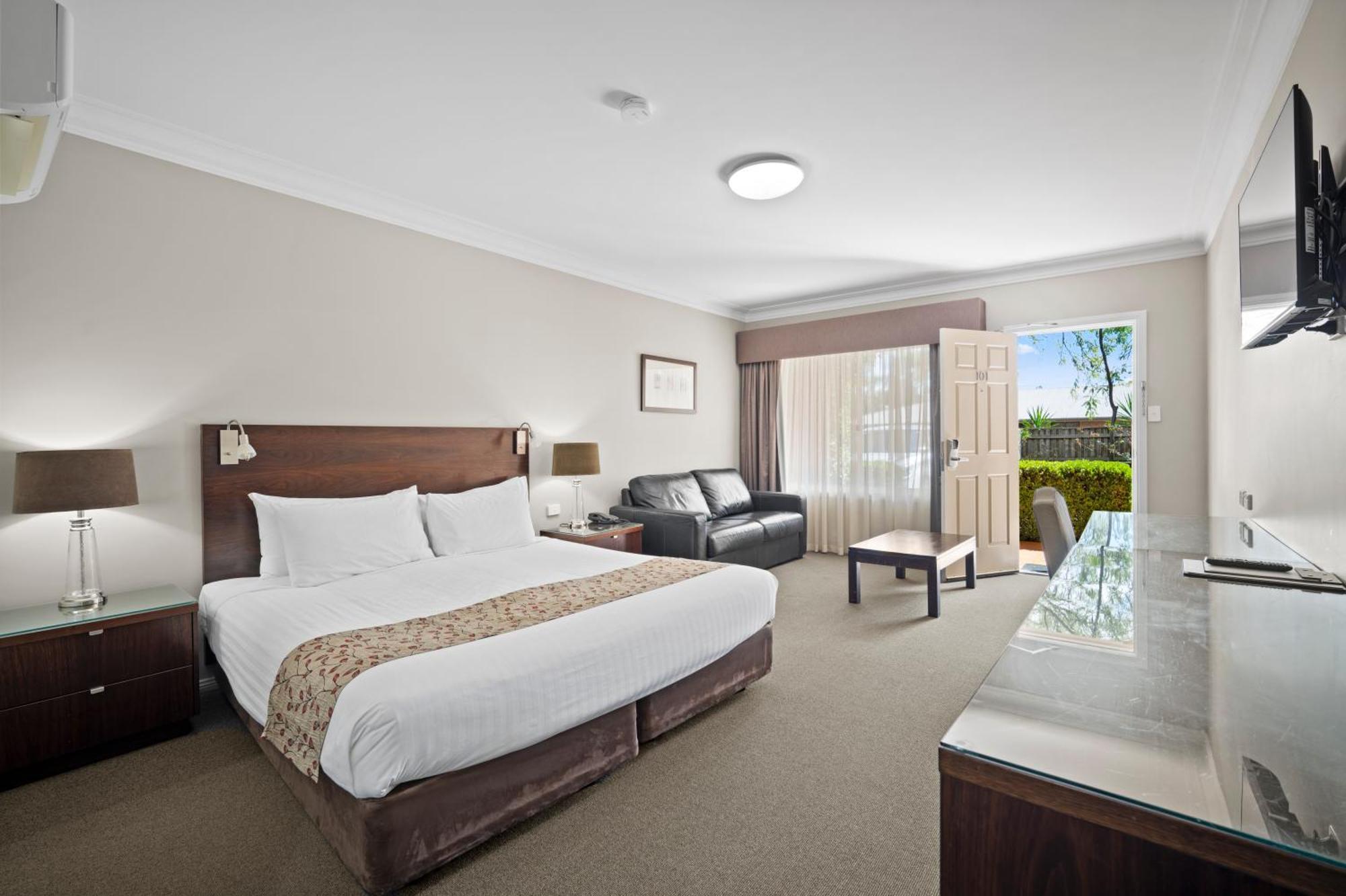 Carlyle Suites & Apartments Wagga Wagga Exteriör bild