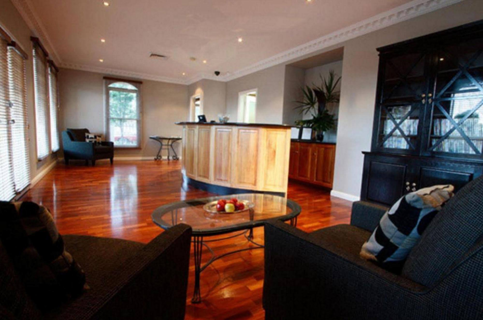 Carlyle Suites & Apartments Wagga Wagga Exteriör bild